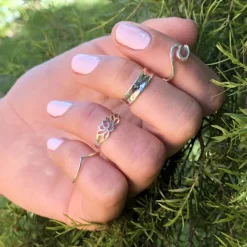 Studio Jewellery Midi And Knuckle Rings | Rings-Adjustable Concave Mid Finger Silver Ring