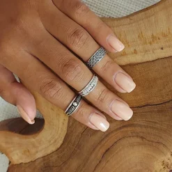 Studio Jewellery Midi And Knuckle Rings | Rings-Criss Cross MIDI Silver Knuckle Ring