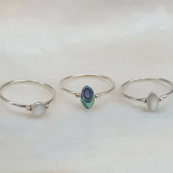 Studio Jewellery Gem Stone Rings | Rings-Fine Oval Mother Of Pearl Silver Ring