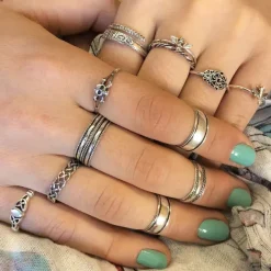 Studio Jewellery Feature & Stacker Rings | Rings-Fine Skull Silver Ring