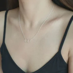 Studio Jewellery Necklaces-Interlocked Circles Silver Necklace