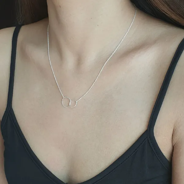 Studio Jewellery Necklaces-Interlocked Circles Silver Necklace