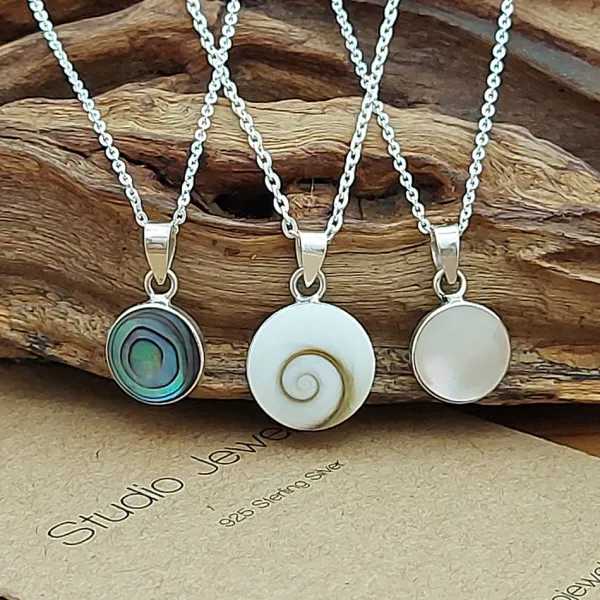 Studio Jewellery Necklaces-Large Shiva Shell Silver Necklace