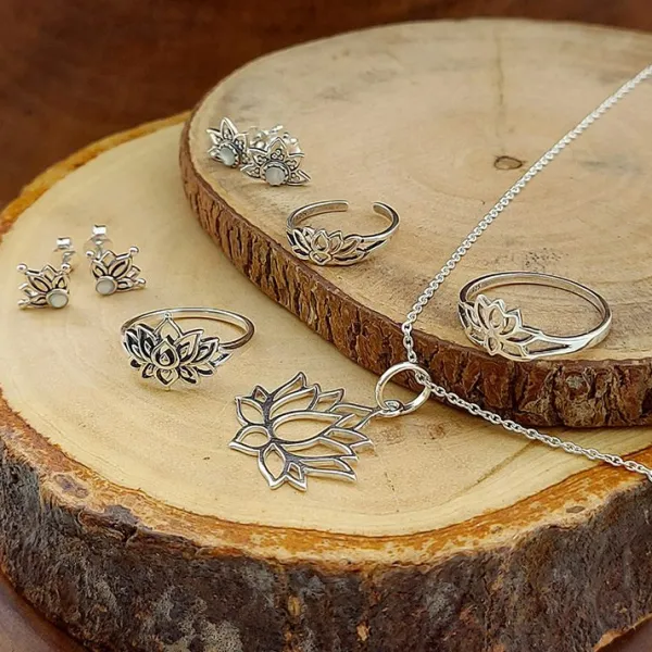 Studio Jewellery Necklaces-Lotus Flower Silver Necklace