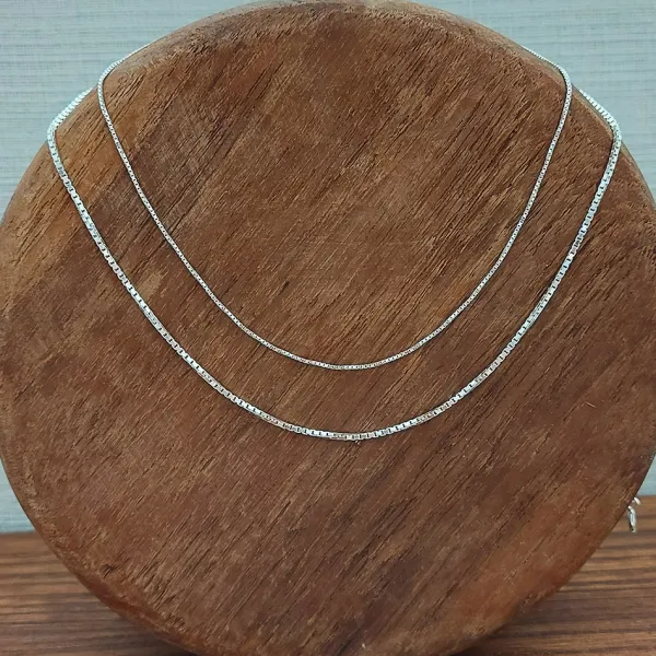 Studio Jewellery Necklaces-Medium Fine Silver Box Chain Necklace