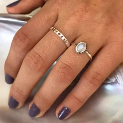 Studio Jewellery Gem Stone Rings | Rings-Rope Edge Oval Moonstone Silver Gemstone Ring