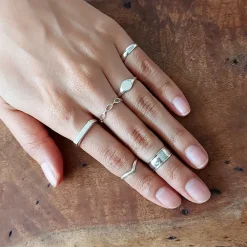 Studio Jewellery Feature & Stacker Rings | Rings-Slim Chain Silver Ring