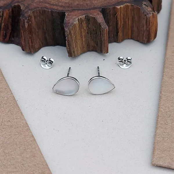 Studio Jewellery Stud Earrings | Earrings-Tear Drop White Shell Silver Earring Studs