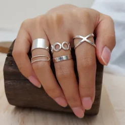 Studio Jewellery Feature & Stacker Rings | Rings-Thicc Criss Cross Silver Ring
