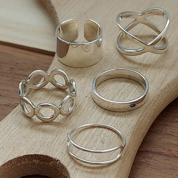 Studio Jewellery Feature & Stacker Rings | Rings-Thicc Criss Cross Silver Ring