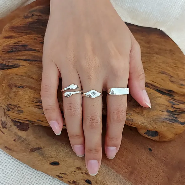 Studio Jewellery Feature & Stacker Rings | Rings-Unisex Oblong Signet Silver Ring