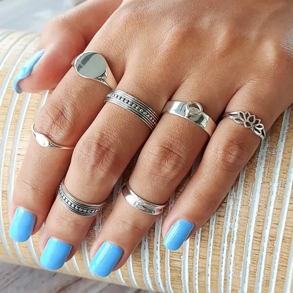 Studio Jewellery Feature & Stacker Rings | Rings-Unisex Silver Signet Ring
