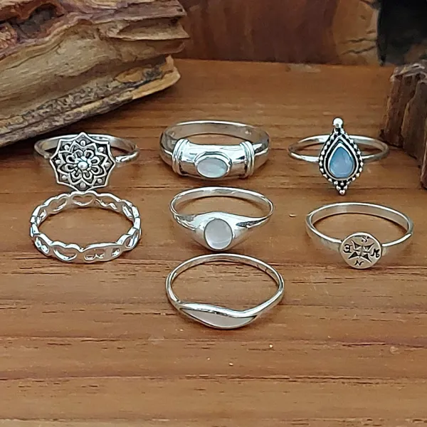 Studio Jewellery Rings-Wave White Shell Silver Ring