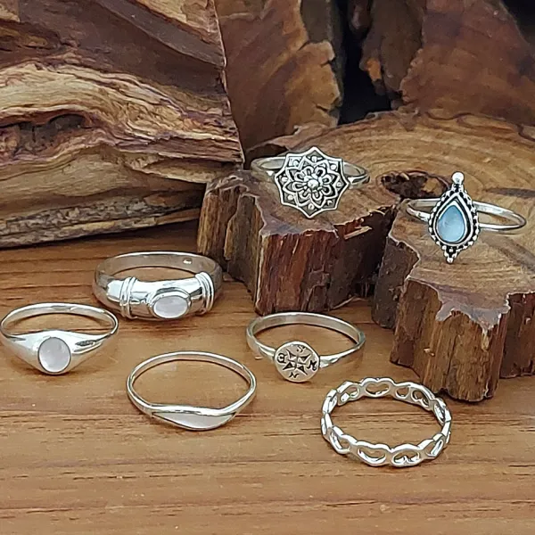 Studio Jewellery Rings-Wave White Shell Silver Ring